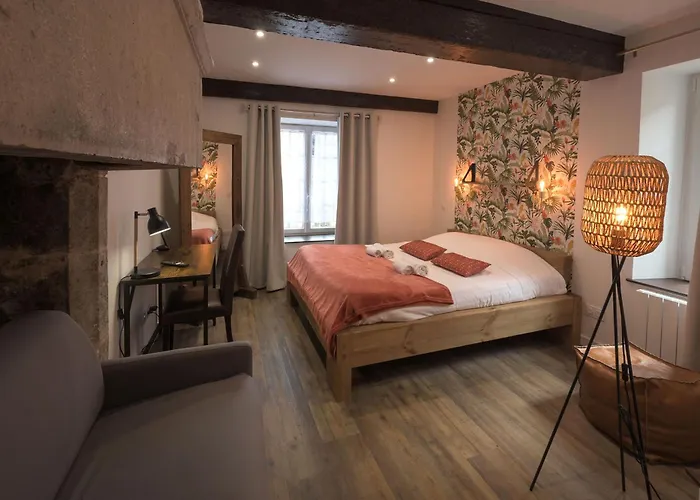 Hotel De La Croisee