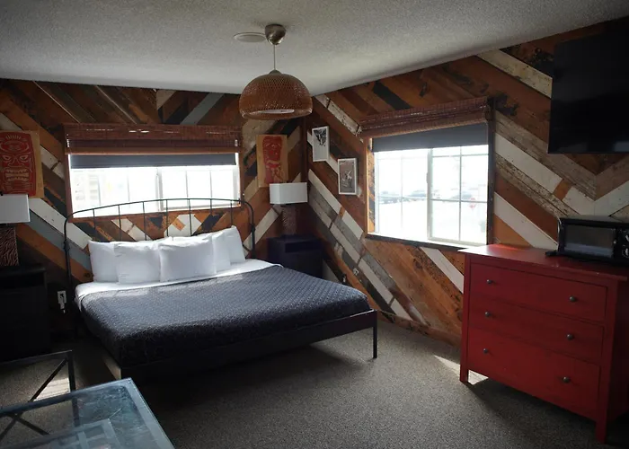 Huntington Surf Inn
