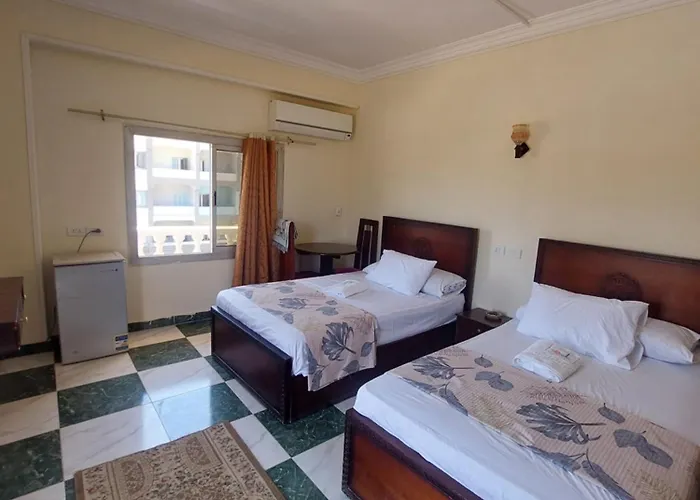 Delmon Hotel