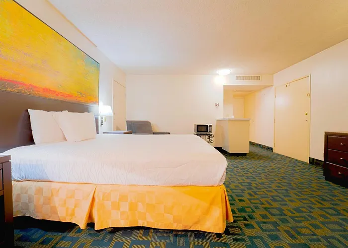 Royal Plaza Inn