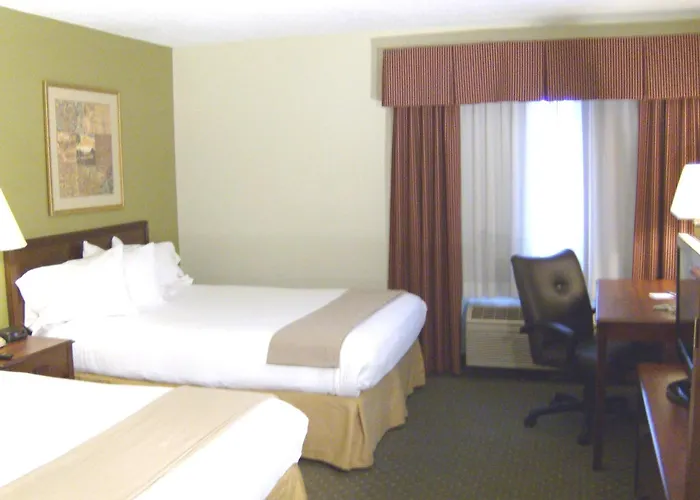 Holiday Inn Express Evansville - West By Ihg