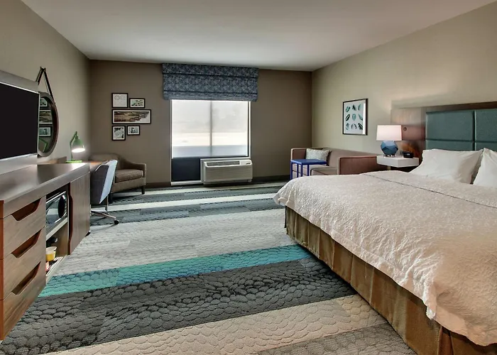 Hampton Inn & Suites By Hilton Southport