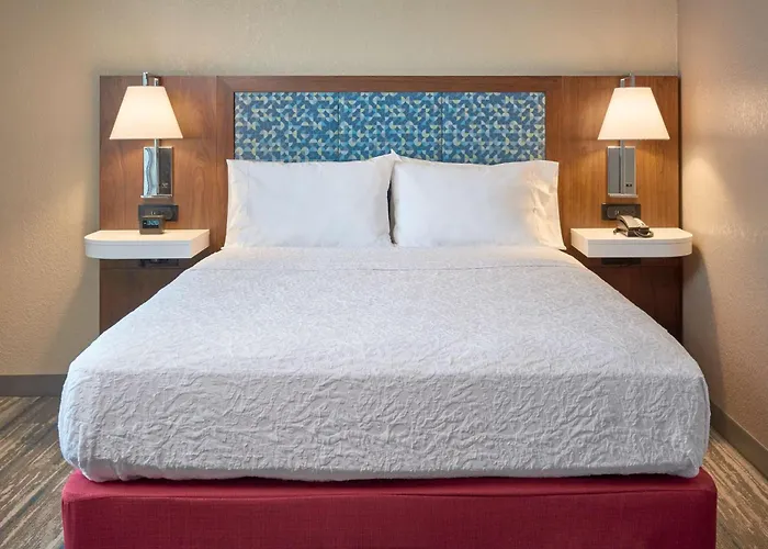 Hampton Inn By Hilton Harrisburg West