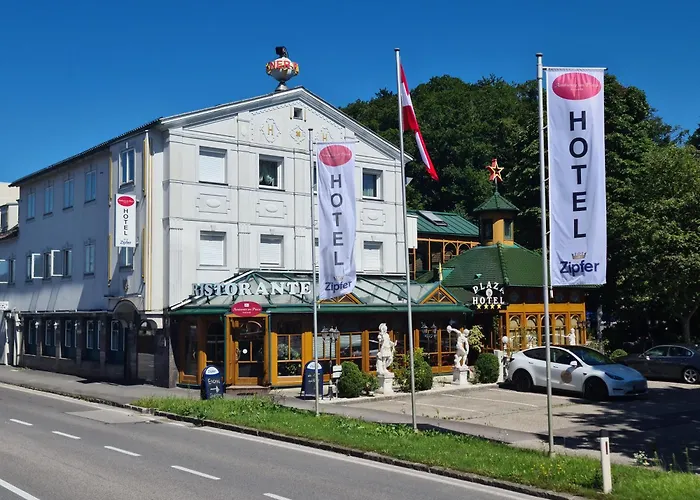 Hoeckner Plaza Hotel