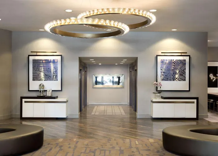 Doubletree By Hilton Hotel Dallas Campbell Centre