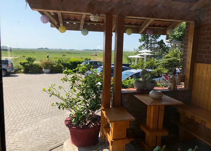 Garni Hotel-Pension Holum