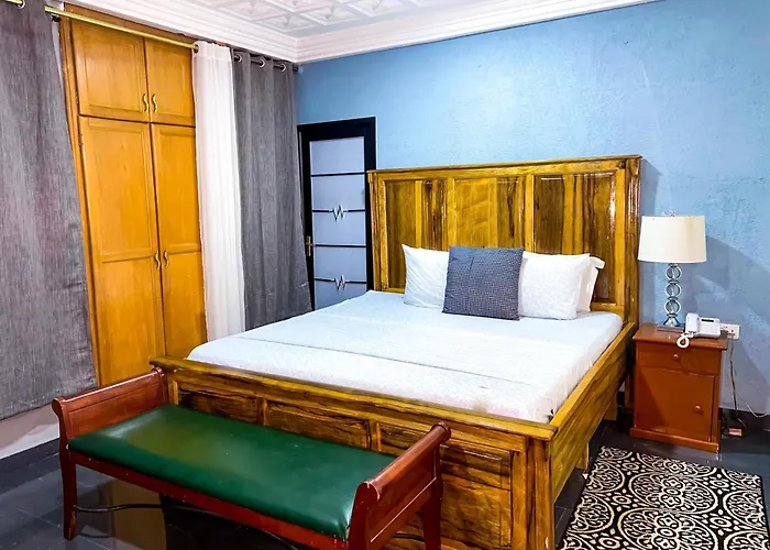 Golden Touch Executive Hotel