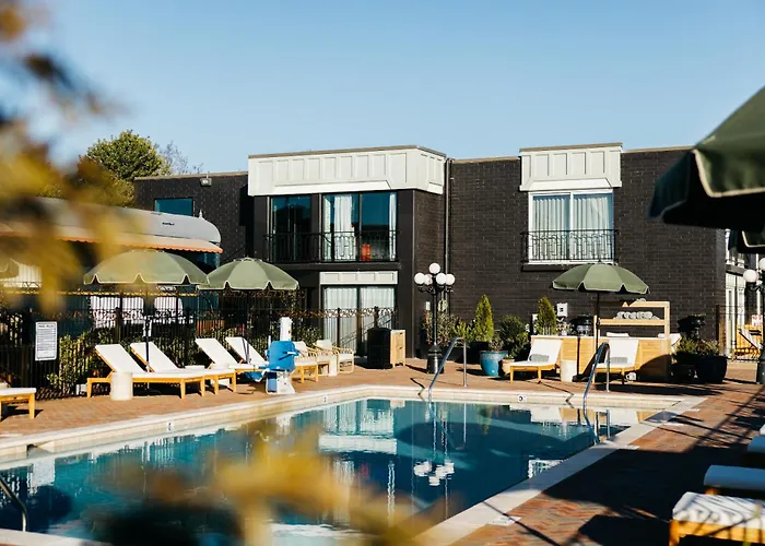 The Hotel Chalet At The Choo Choo