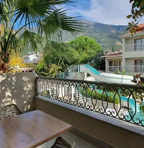 Golden Life Resort Hotel & Spa Cedit