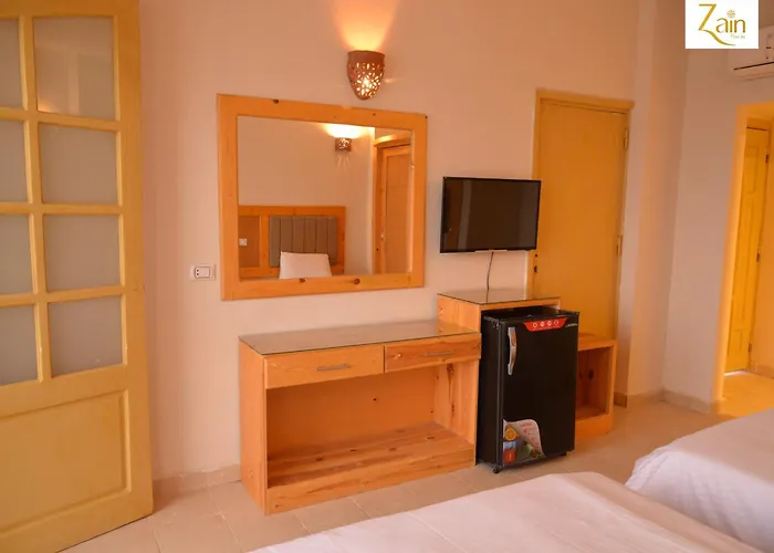 Zain Dive Inn