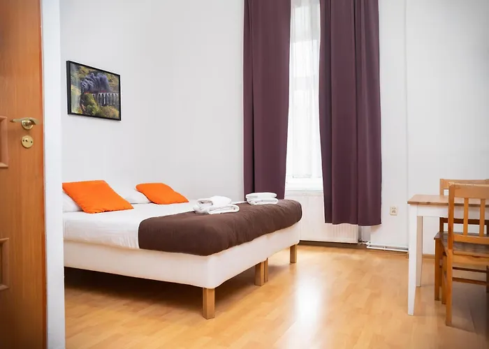 Station Aparthotel