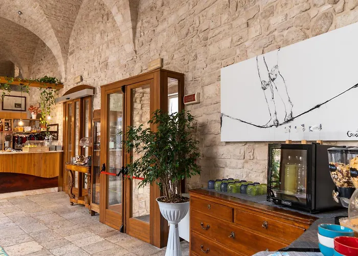 S. Martin Hotel