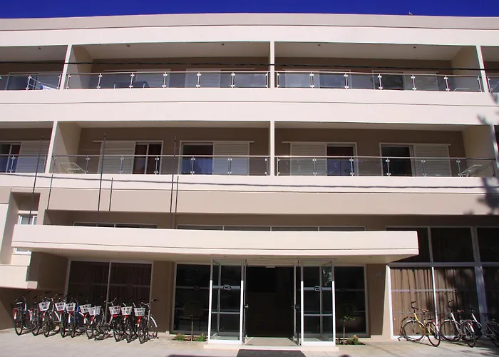 Agela Hotel & Apartments