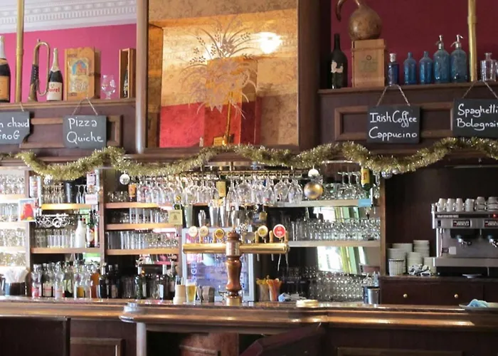 Hotel Cafe Les Fleurs