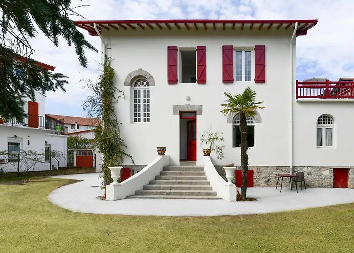 Logis Hotel & Restaurant Bergeret Sport