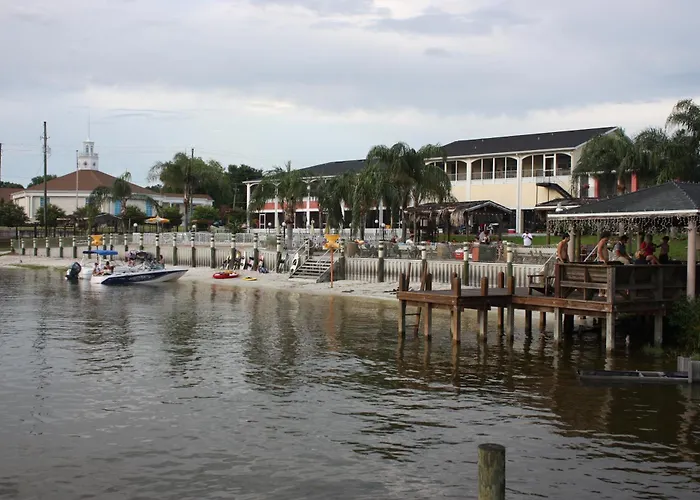 Lake Roy Beach Inn - Winter Haven