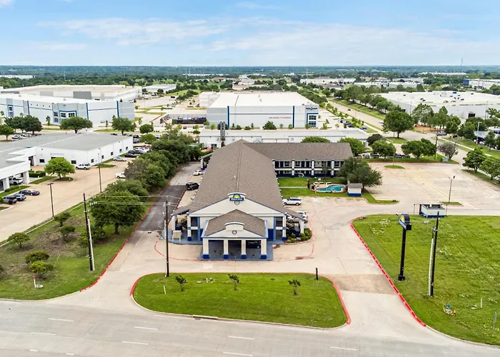 Days Inn By Wyndham Mckinney