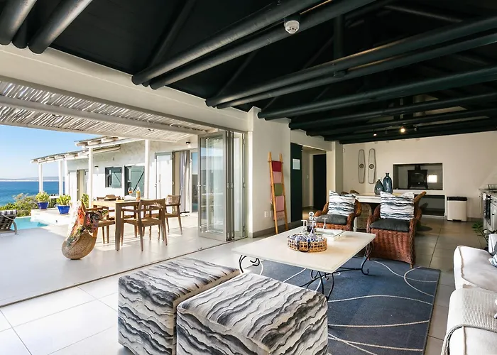 Abalone Hotel & Villas