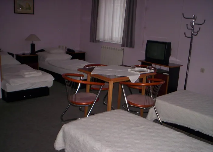 Apollo Szallas