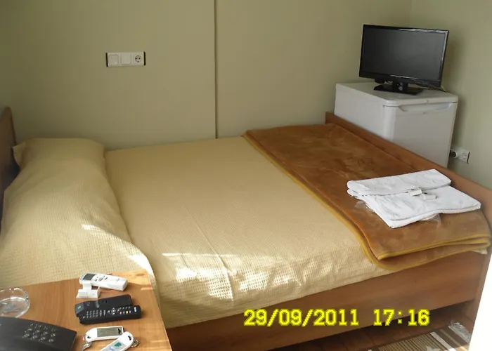 Paradise Hotel