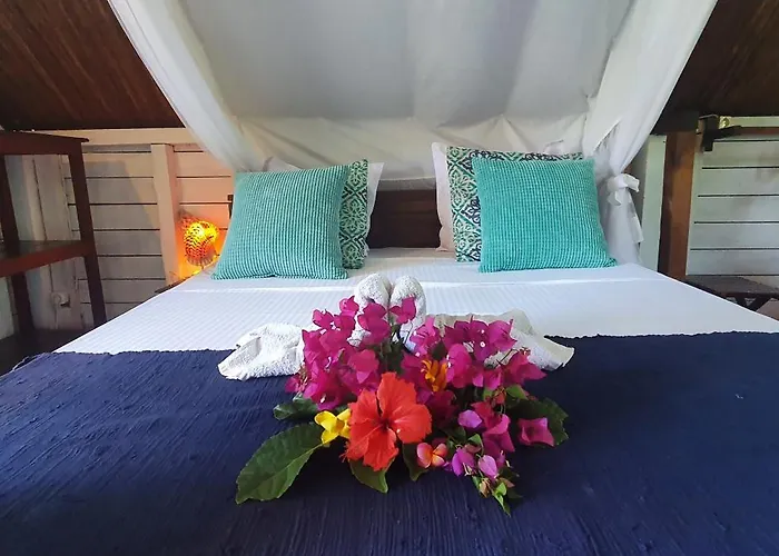 Hotel ECOLODGE LE RAVORAHA