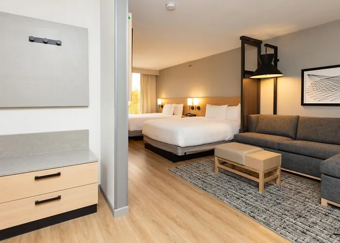 Hyatt Place Roanoke Airport / Valley View Mall