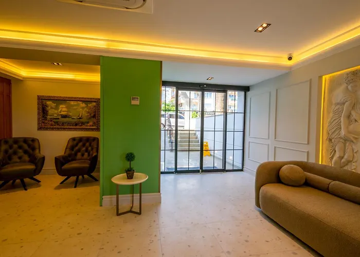 DeMANOR HOTEL ADULT ONLY