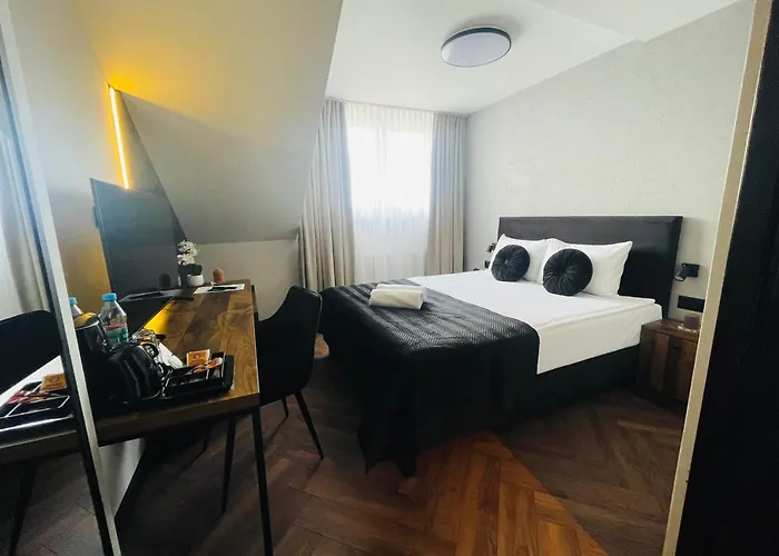 Hotel Millennium