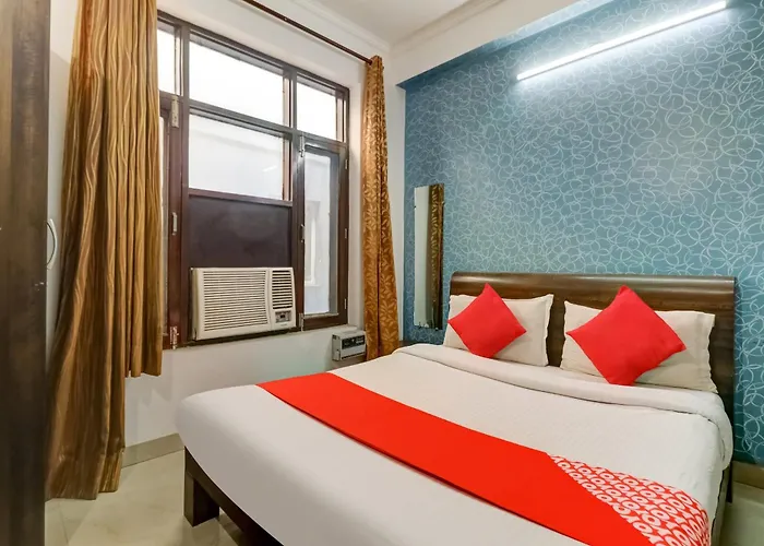 Hotel O Paradise Residency