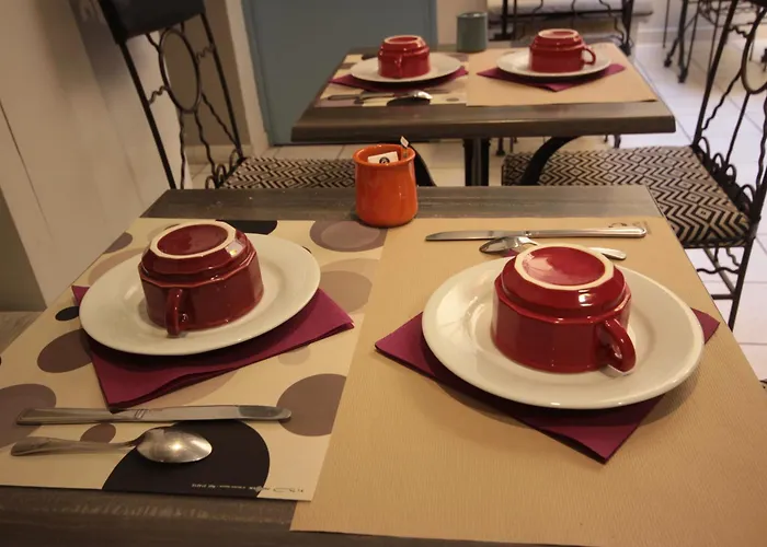 Hotel Des Arts, Artisanal Et Independant