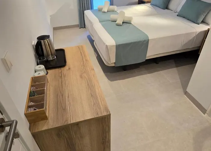 Hostal Rambla 24 By Holihome