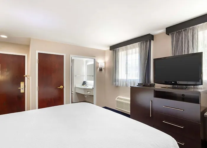 Best Western Plus Fairfield Hotel