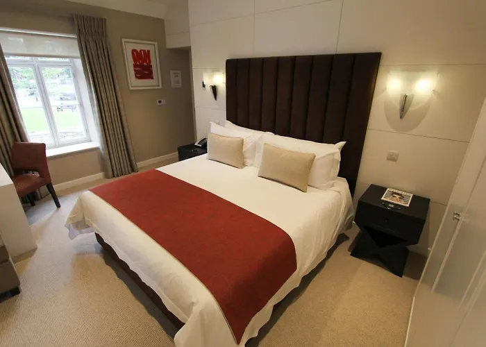 Cae Court Hotel