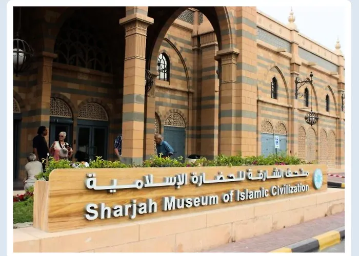 Al Hamra Hotel