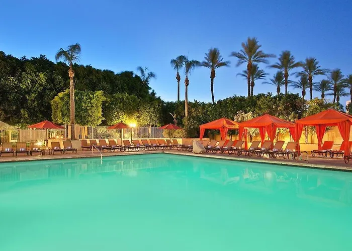 Sheraton Crescent Hotel