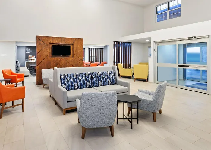 Holiday Inn Express & Suites Port Washington By Ihg