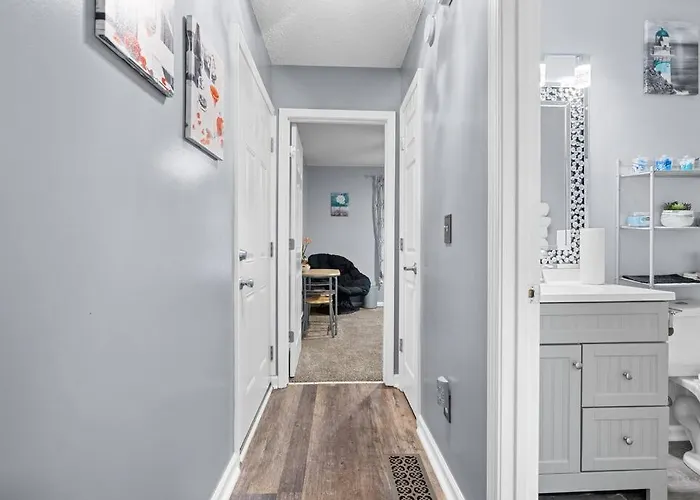 2 Rooms Private Entry No Shared Spaces By Downtown