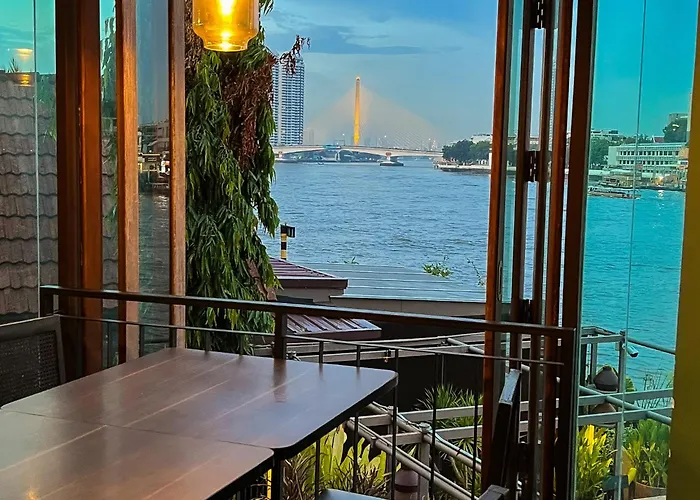 Baan Wanglang Riverside, Bangkok