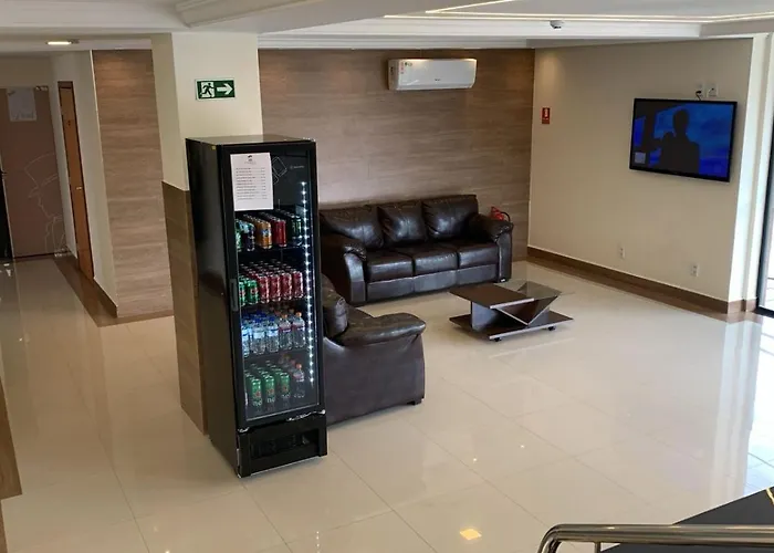 Lazzarus Hotel