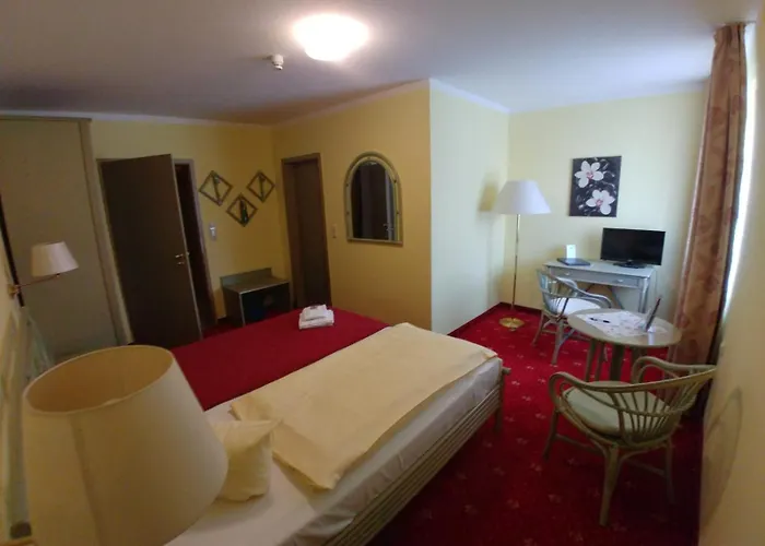 Hotel am Wariner See