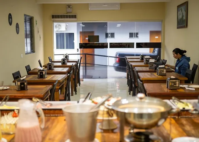 Hotel 2 Irmãos