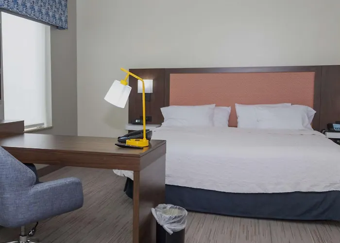 Hampton Inn & Suites Riverton