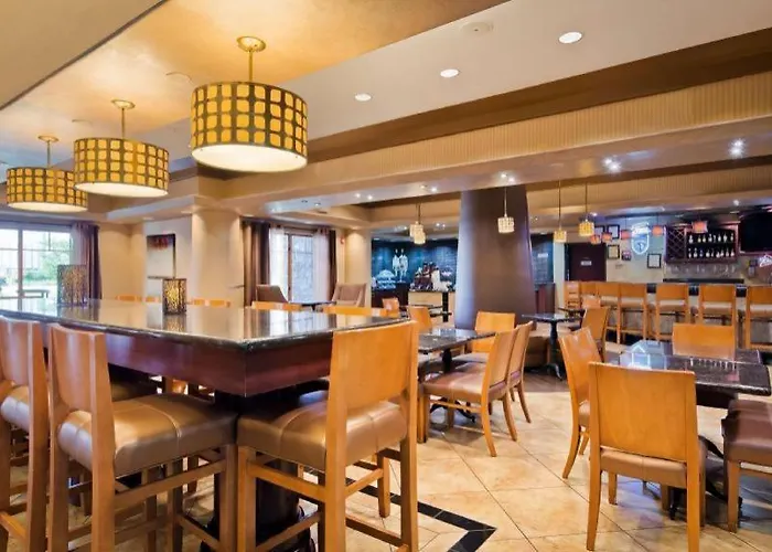 Best Western Plus KC Speedway Inn&Suites