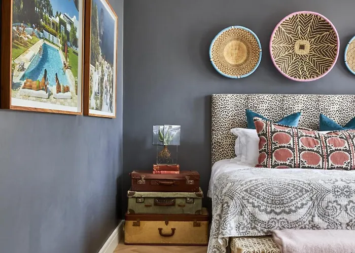 Pineapple House Boutique Hotel