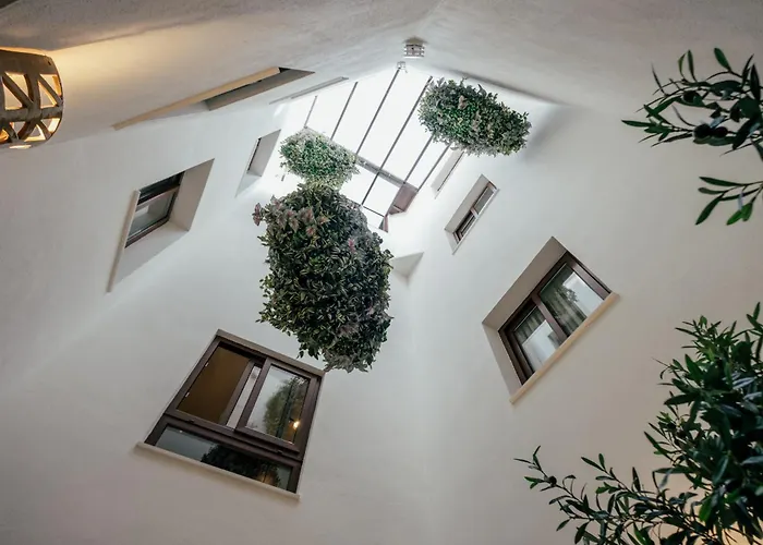 Hotel Cetina Casa De Aguilar