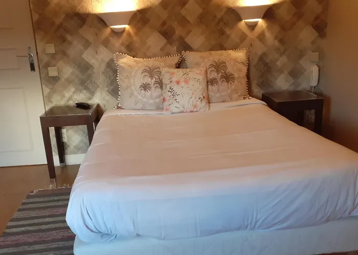 Hotel Le Saint-Louis Chateaudun