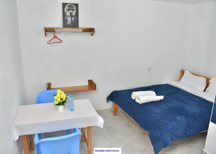 Rosablu Hotel Kutus
