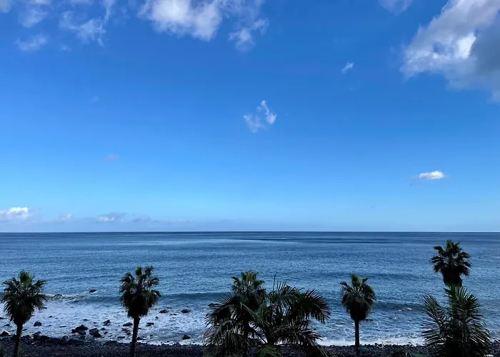 Baia Seixal Oceanfront
