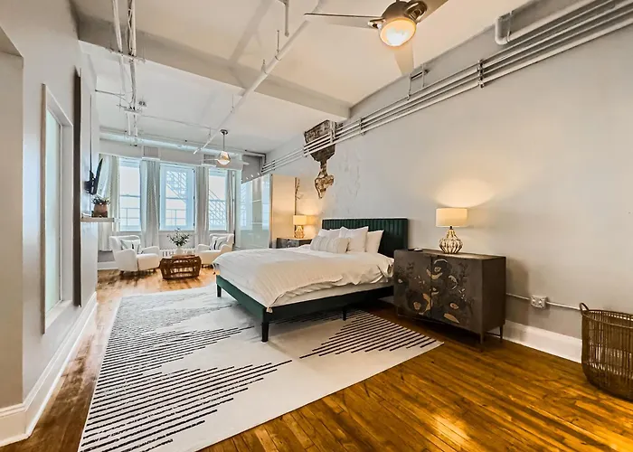 The Historic Lyric Presidential Suite