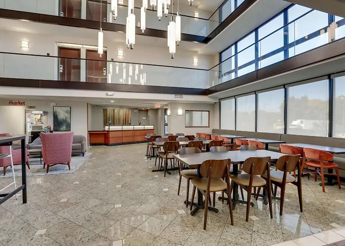 Drury Inn & Suites Charlotte University Place